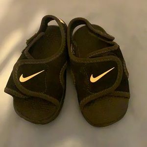 Toddler Nike sandals